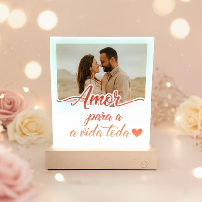 Moldura LED Personalizada com Suporte em Madeira 15x17cm